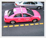 Розовое женское такси из Мексики